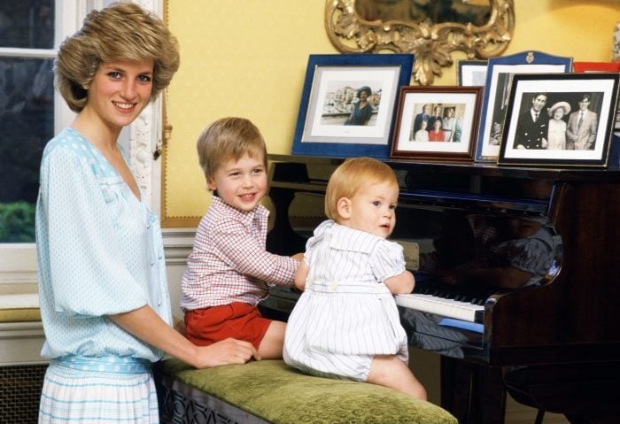 Diana, Printesa de Wales cu fiii ei, Printul William si Printul Harry